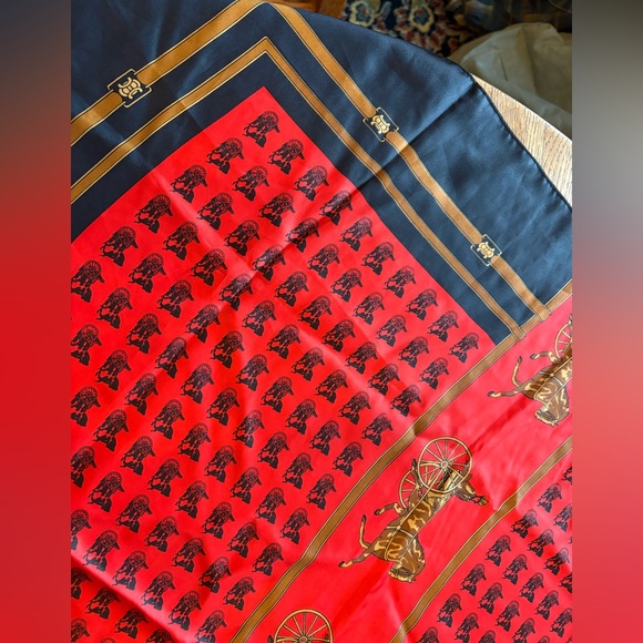 Hermes Paris Carre Scarf Horse Cart Carriage 34 x 34 inch square - Picture 6 of 9